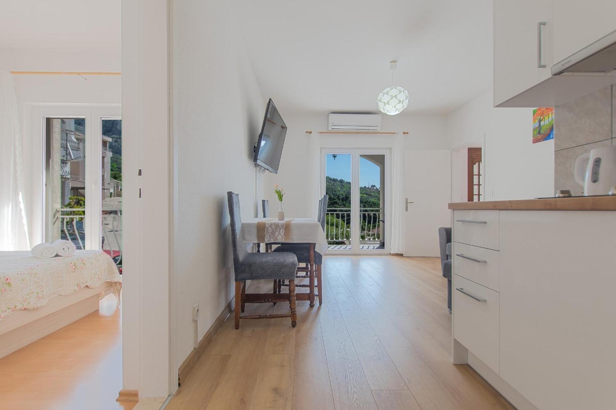 Apartments Senka Макарска Екстериор снимка