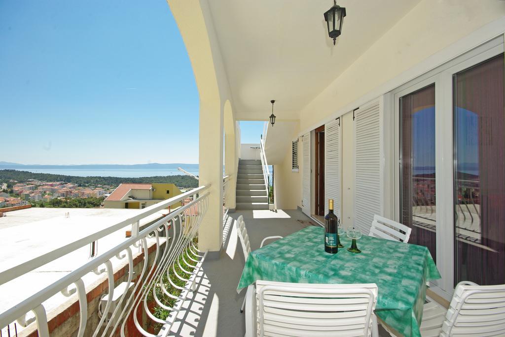 Apartments Senka Макарска Екстериор снимка