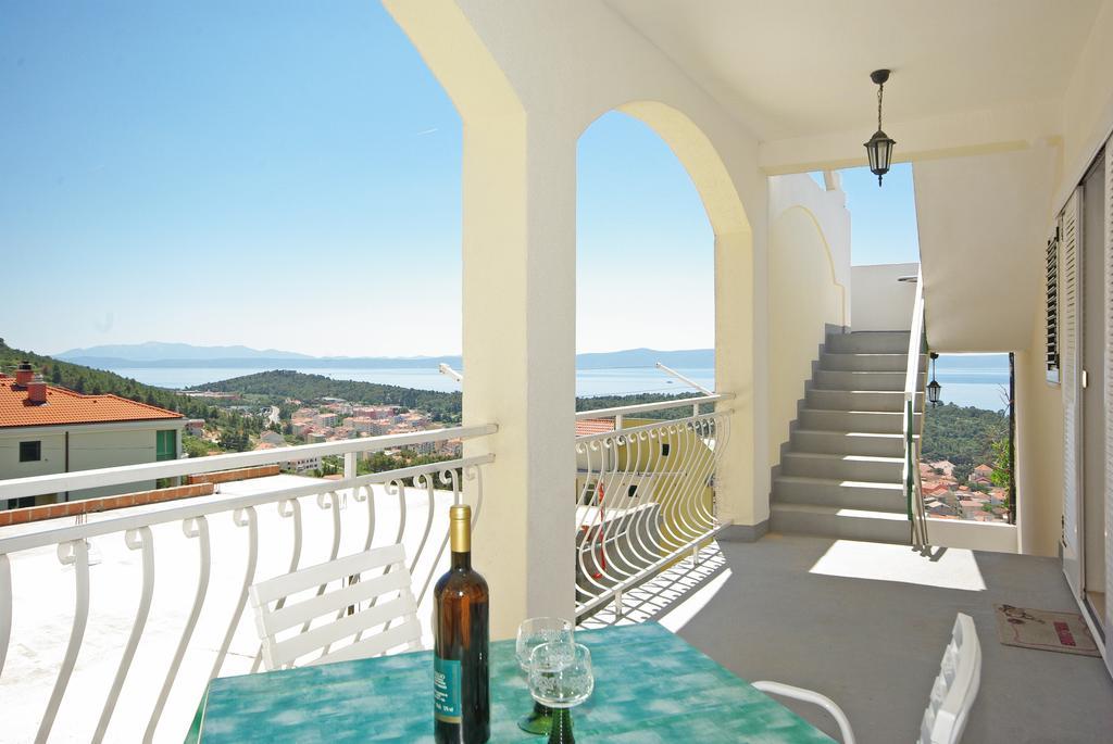 Apartments Senka Макарска Екстериор снимка