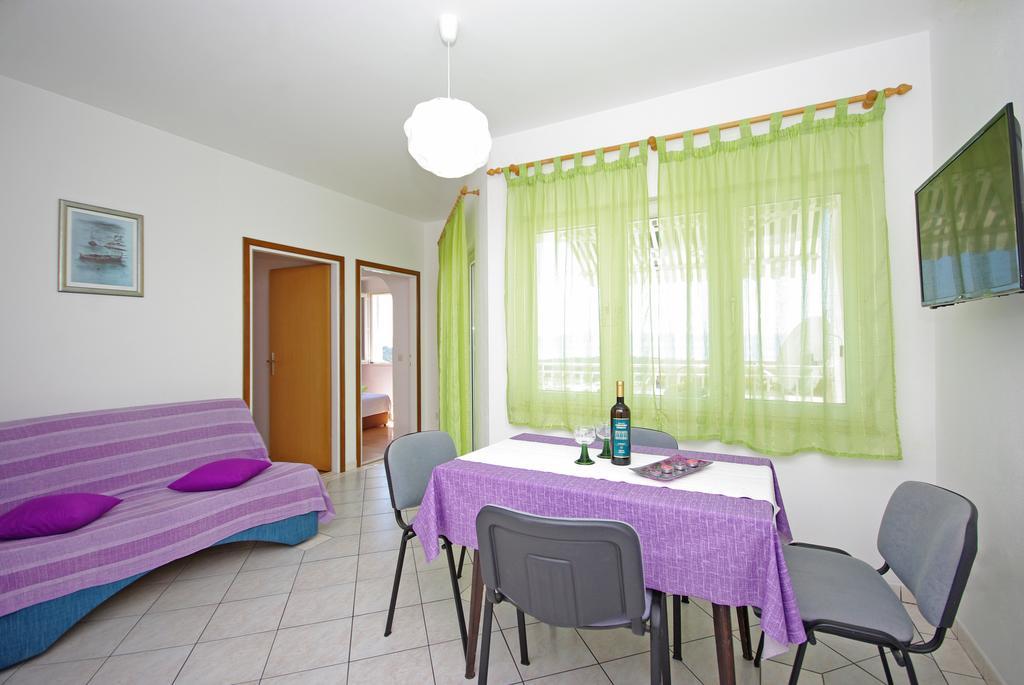 Apartments Senka Макарска Екстериор снимка